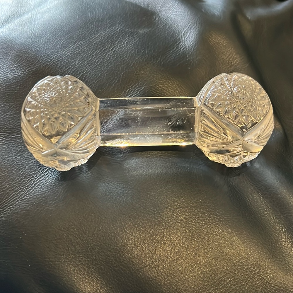 VINTAGE CRYSTAL CUT KNIFE REST